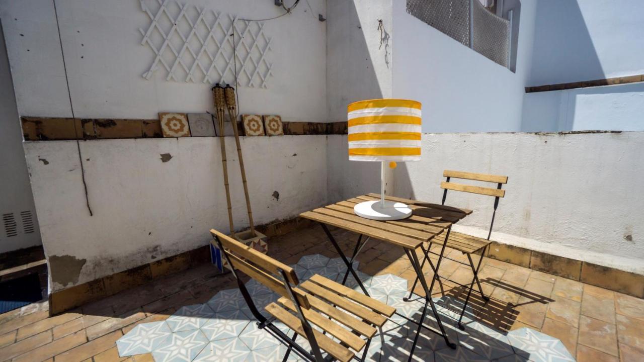 RentalSevilla Feria dúplex con terraza Exterior foto